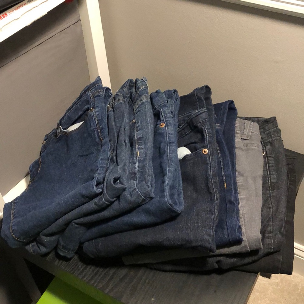9 pairs of Forever21 jeans